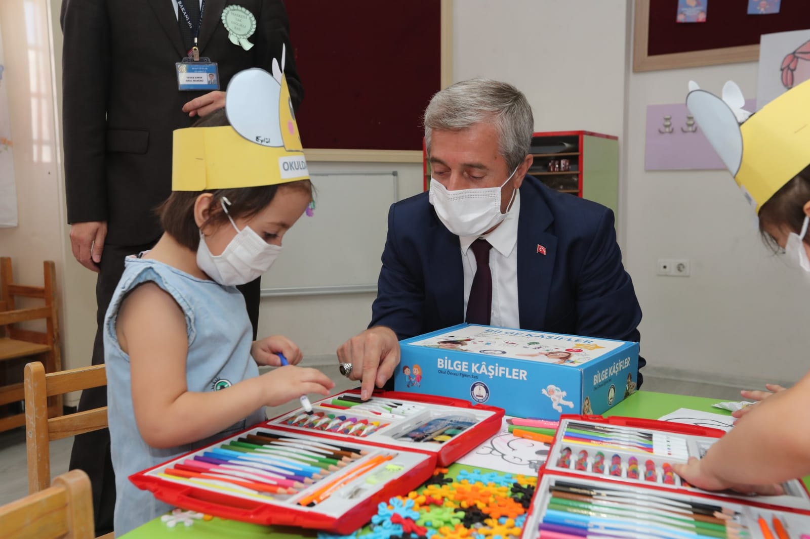 Belediyemizden Minik rencilere 345.000 Eitim Kitab
