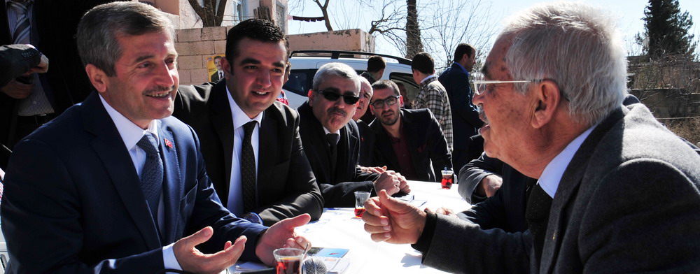 Mahalle Olan Kylerden Bakan Tahmazoluna Hizmet Teekkr