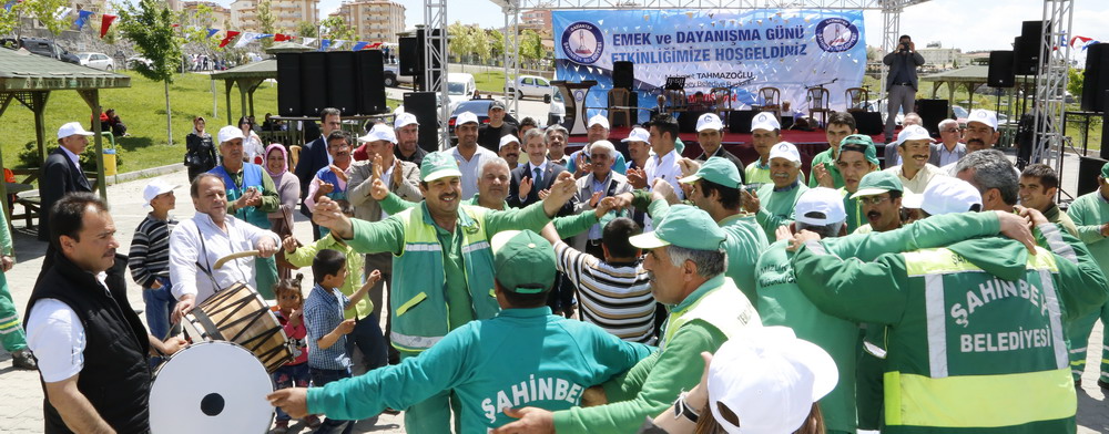 Bakan Tahmazolu 1 Mays ilerle Elenerek Kutlad