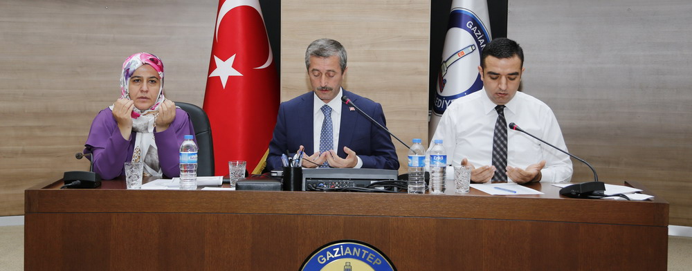 ahinbey Meclisi Katledilen Mslmanlar in Fatiha Okudu