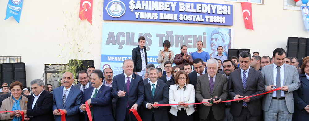 ahinbey Belediyesi Yunus Emre Sosyal Tesisini Hizmete Sundu