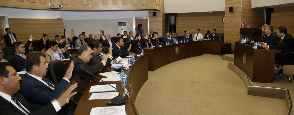 Bakan Tahmazolu, "Eitime Byk nem Veriyoruz"