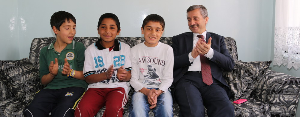 Bakan Tahmazolundan Tayyipe Srpriz Ziyaret