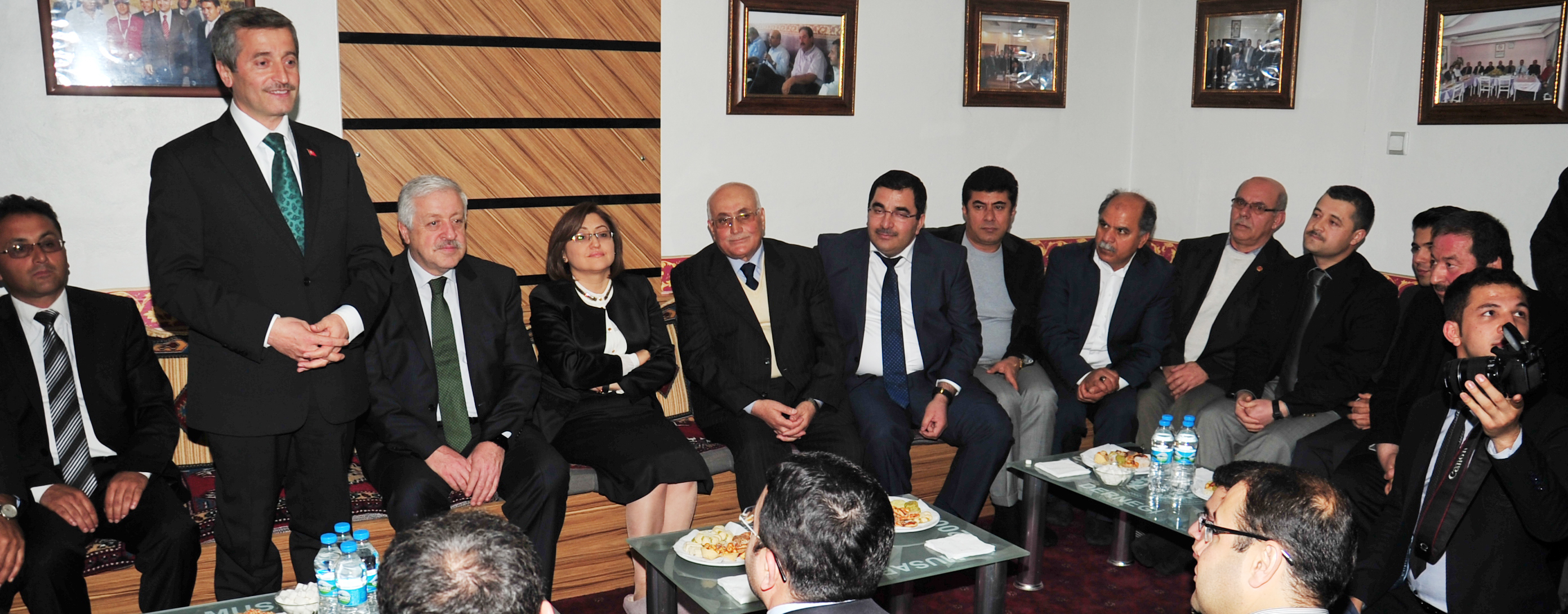 ahin ve Tahmazolu Dernek Ziyaretlerini Srdryor