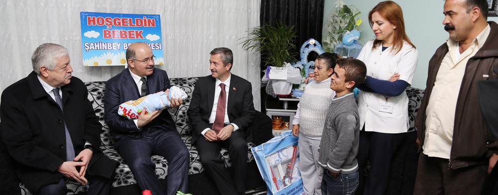 elik ve Tahmazolundan Hogeldin Bebek Ziyareti