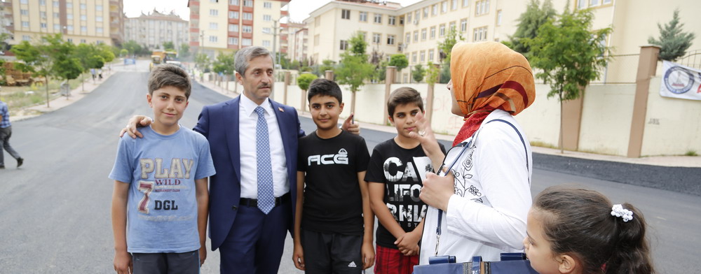Bakan Tahmazolu, Asfaltsz Yolumuz Kalmad