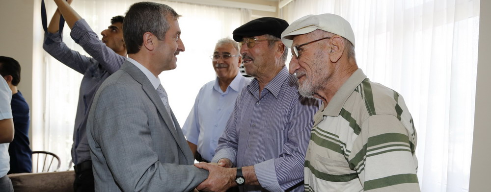 Bakan Tahmazolu Huzur Evi Sakinleriyle Bayramlat
