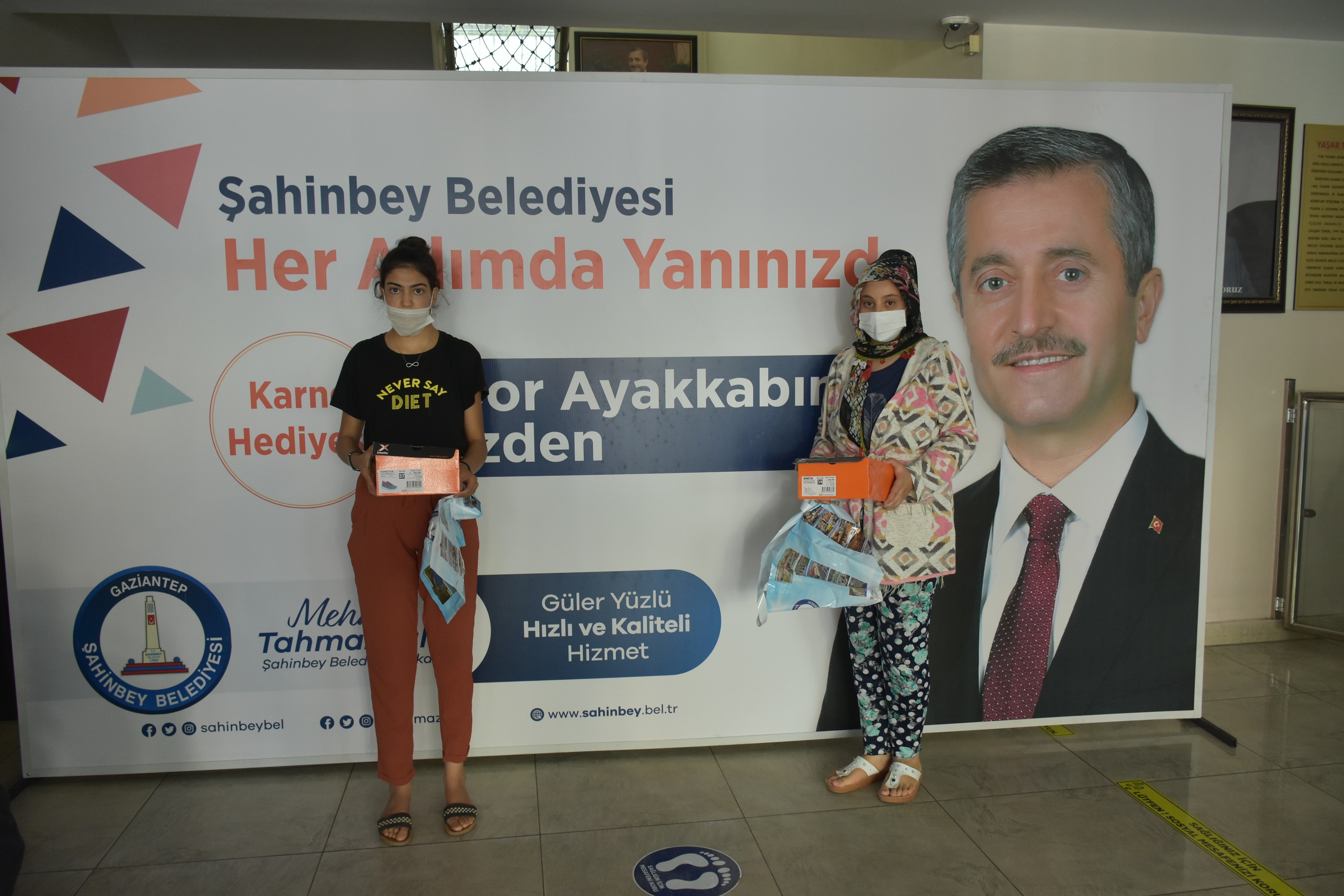 Belediyemizden Karne Hediyesi 150.000 Spor Ayakkab