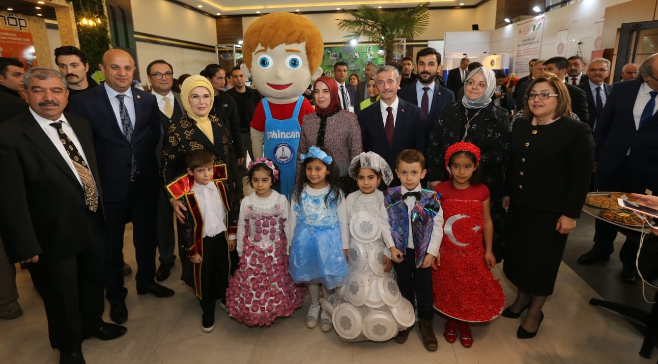 Emine Erdoan Hanmefendi, Belediyemizin Standn Ziyaret Etti