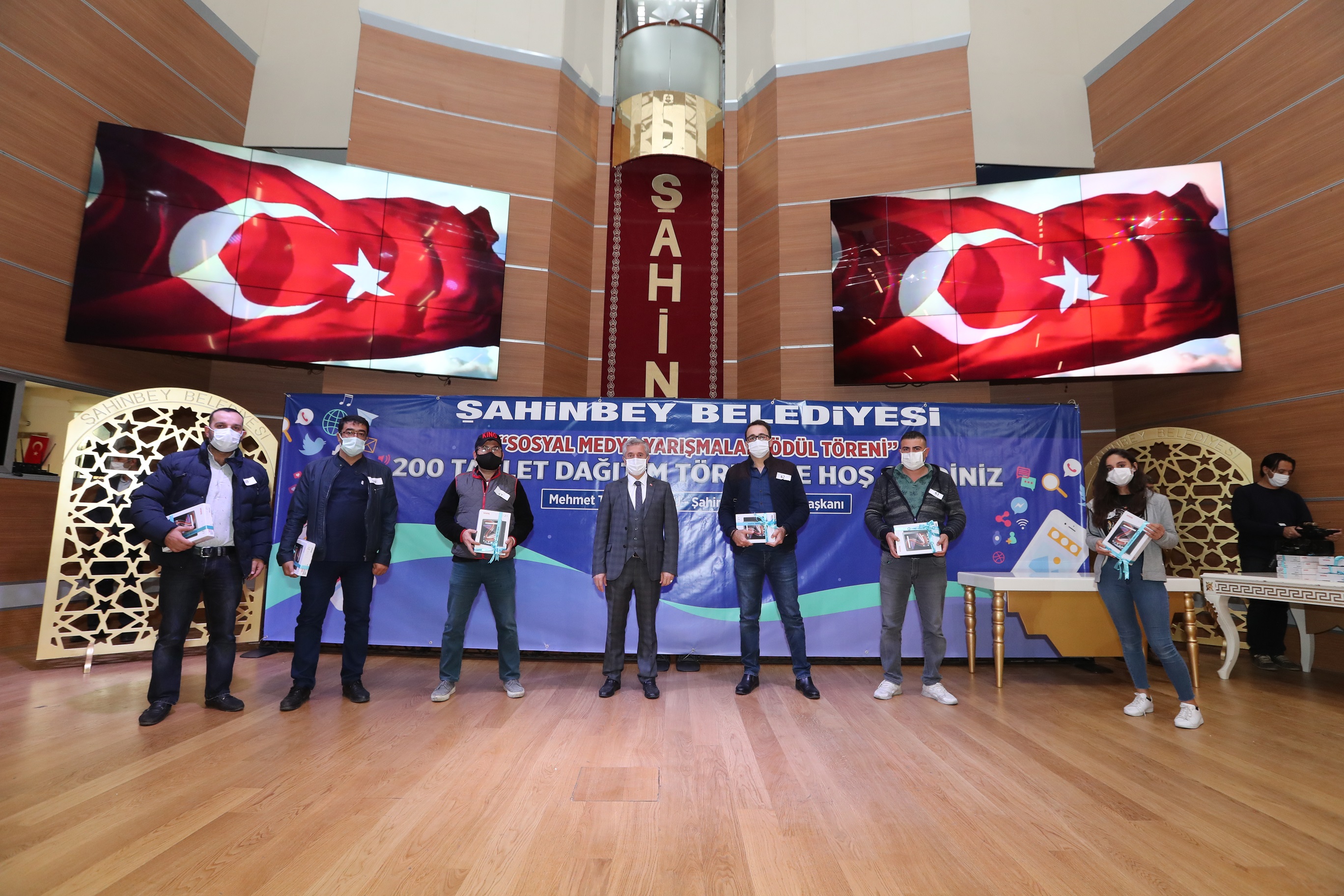 ahinbey Yzleri Gldryor: 200 Tablet Daha Sahiplerini Buldu