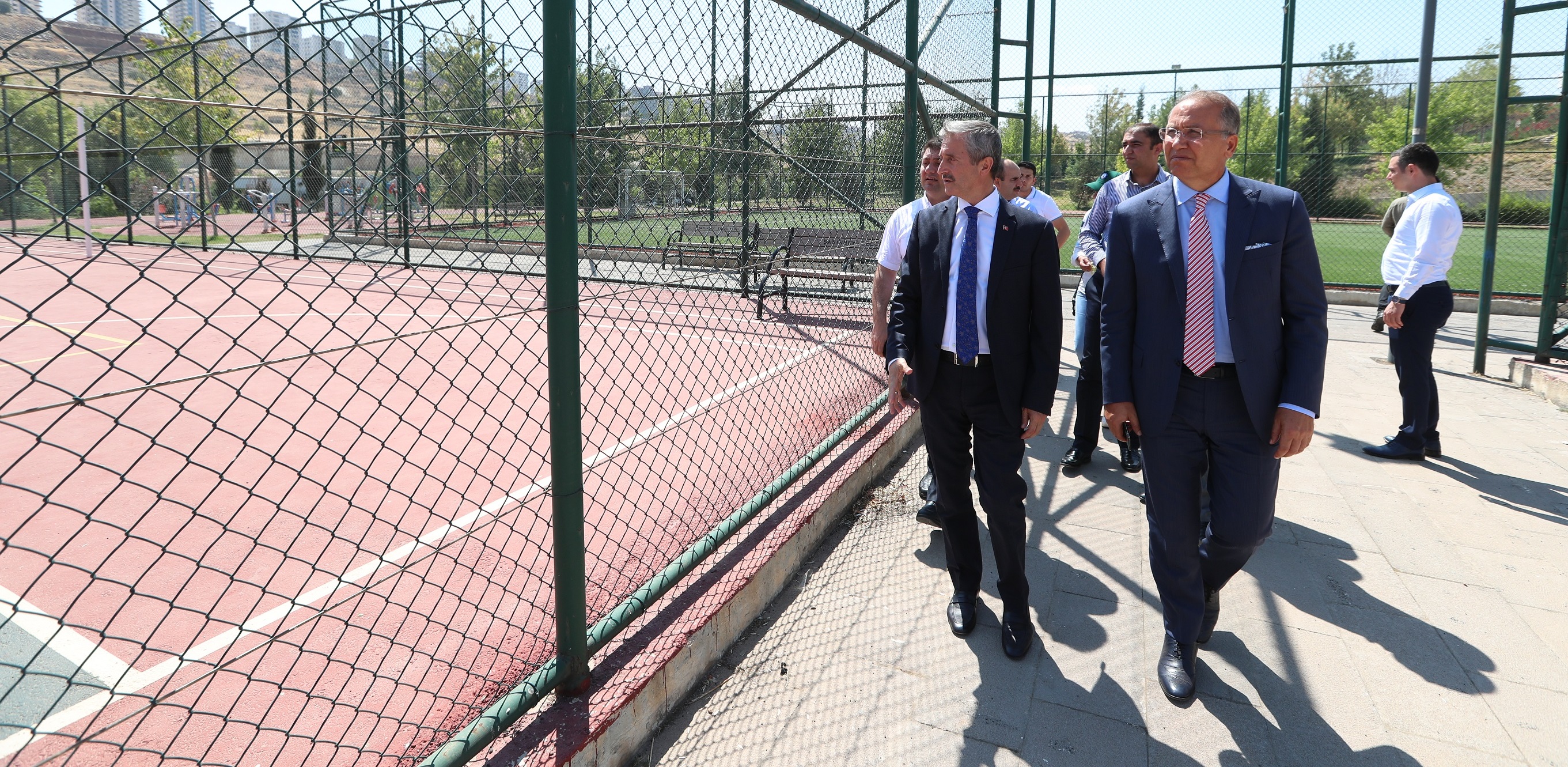 Bakan Durmutan Belediyemizin Spor Tesislerine Tam Not