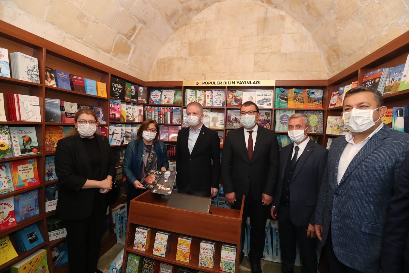Belediyemiz Mecidiye Handa Tbitak Kitap Evini At