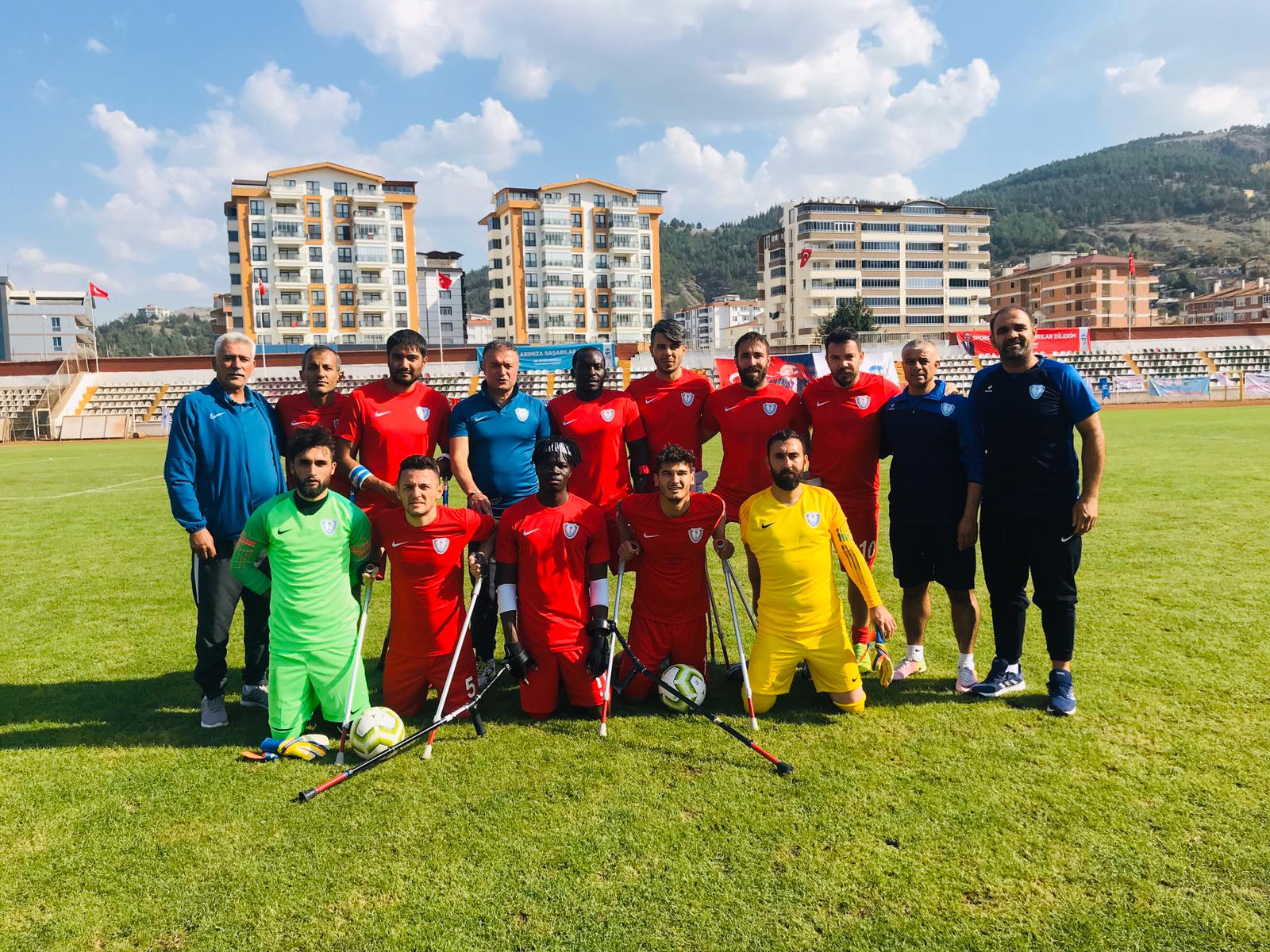 Ampute Takmmz Yar Finalde
