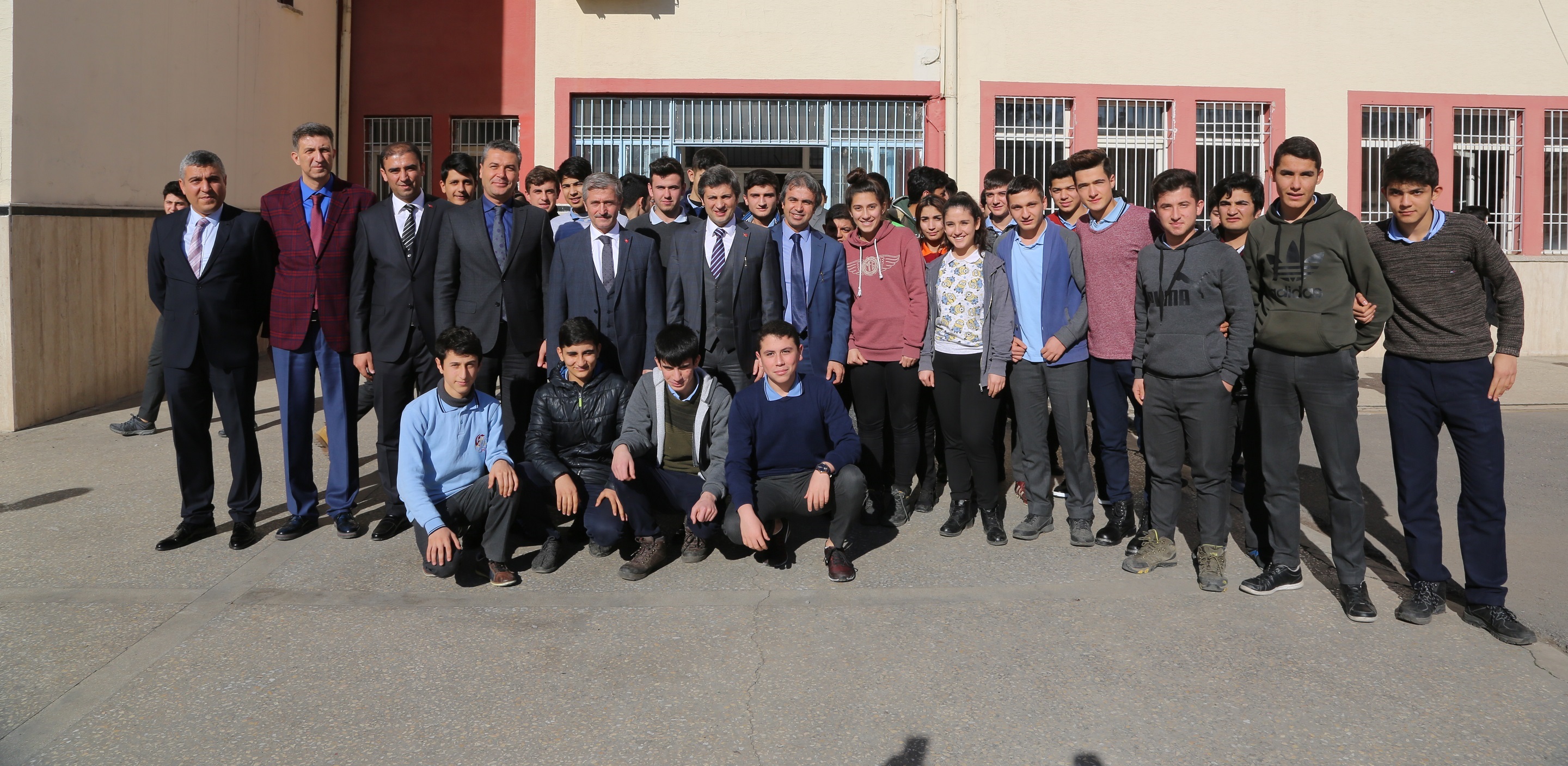 147 renciyi Umreye Gnderiyoruz
