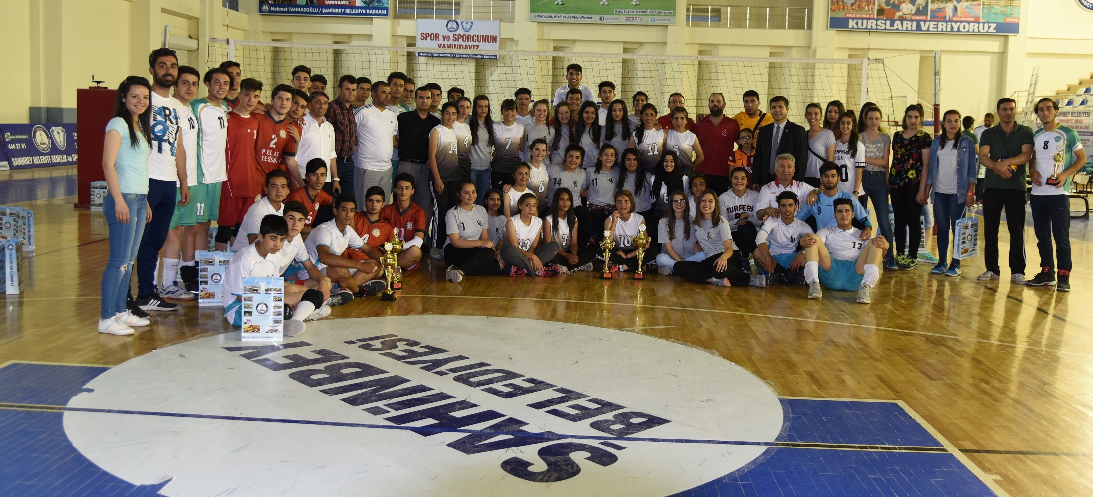 ahinbey Belediyesinden 19 Mays Voleybol Turnuvas