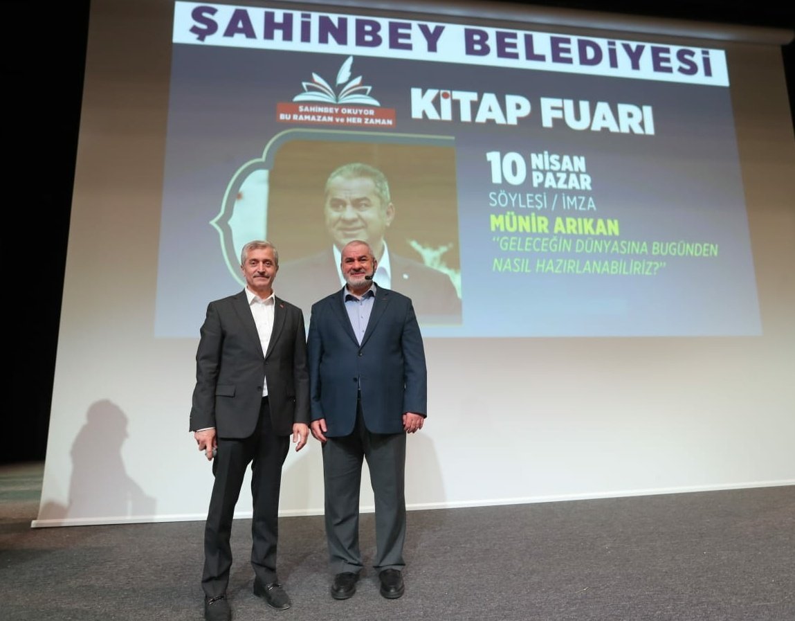 Birbirinden Değerli Sanatçıları Ve Yazarları Sevenleriyle Buluşuyor