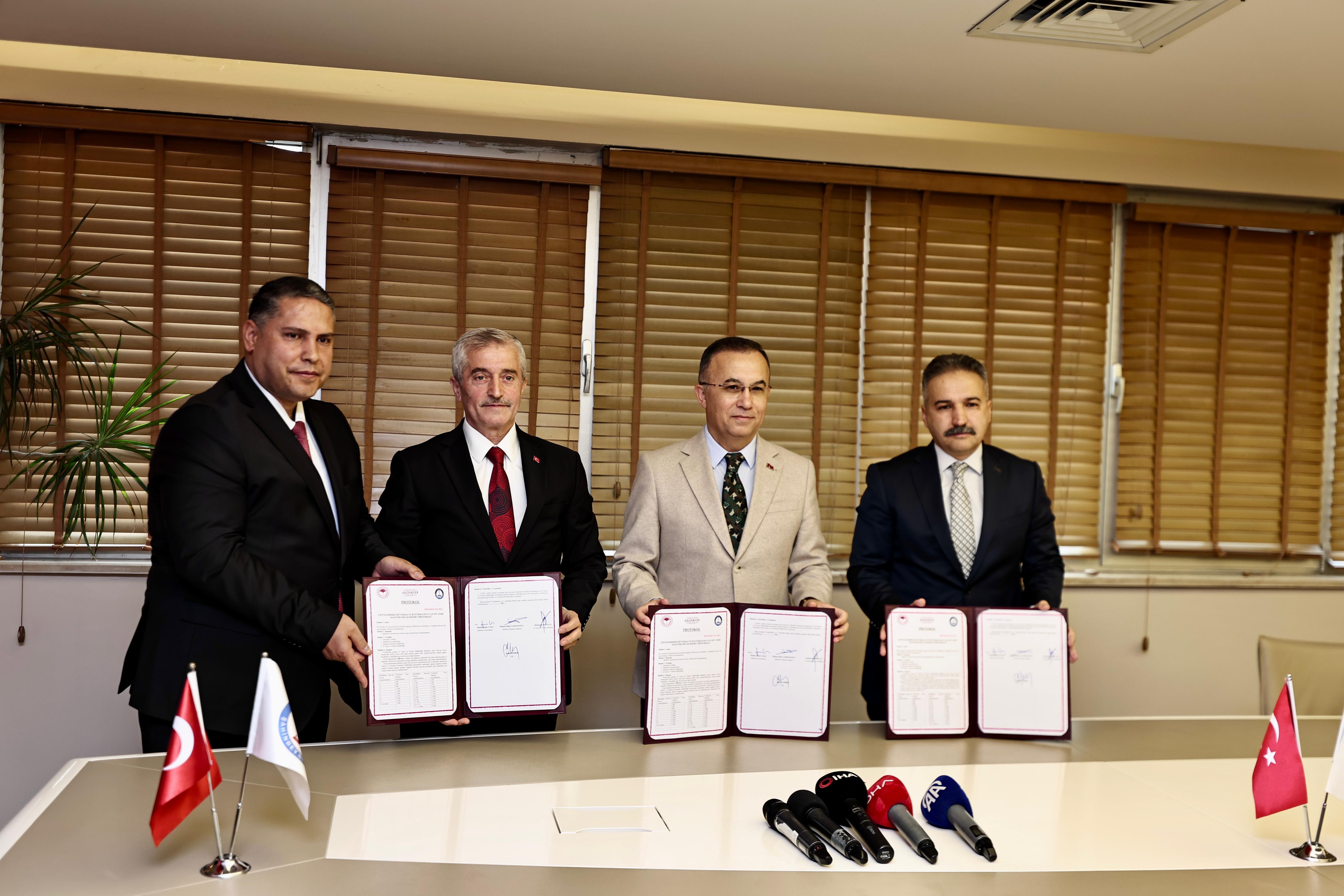 Belediyemizden Hayvan Yetitiricilerine 52.000.000 Kg Yem Destei