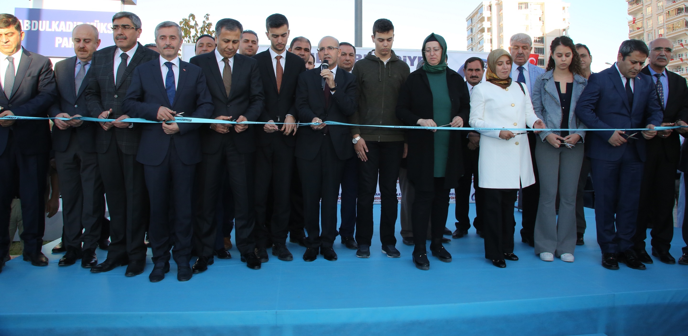 Bakan Tahmazolundan Merhum Milletvekilimiz Yksele Vefa