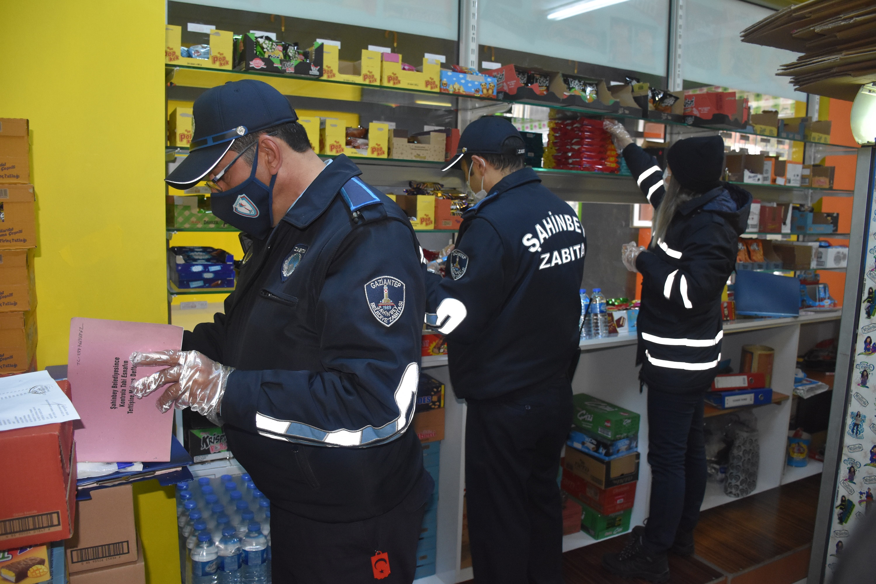 Belediyemiz Zabta Ekipleri Kantin Denetimini Srdryor