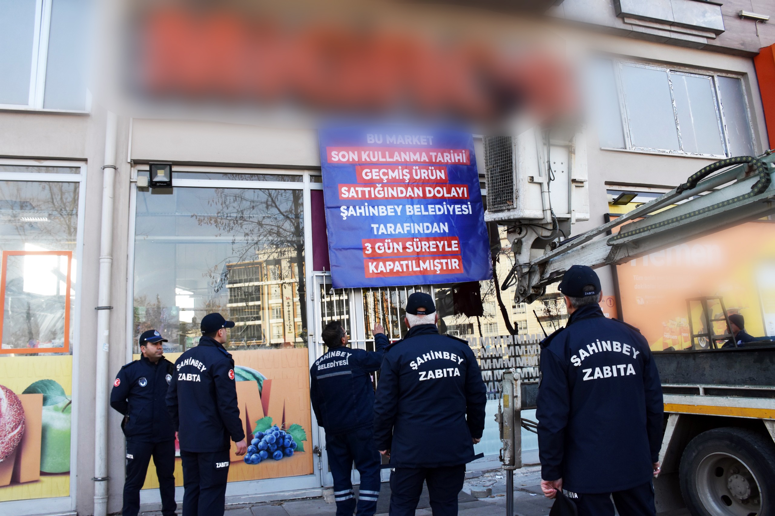 Bakanmz Sznde Durup Kurallara Uymayan Zincir Marketleri Kapatt