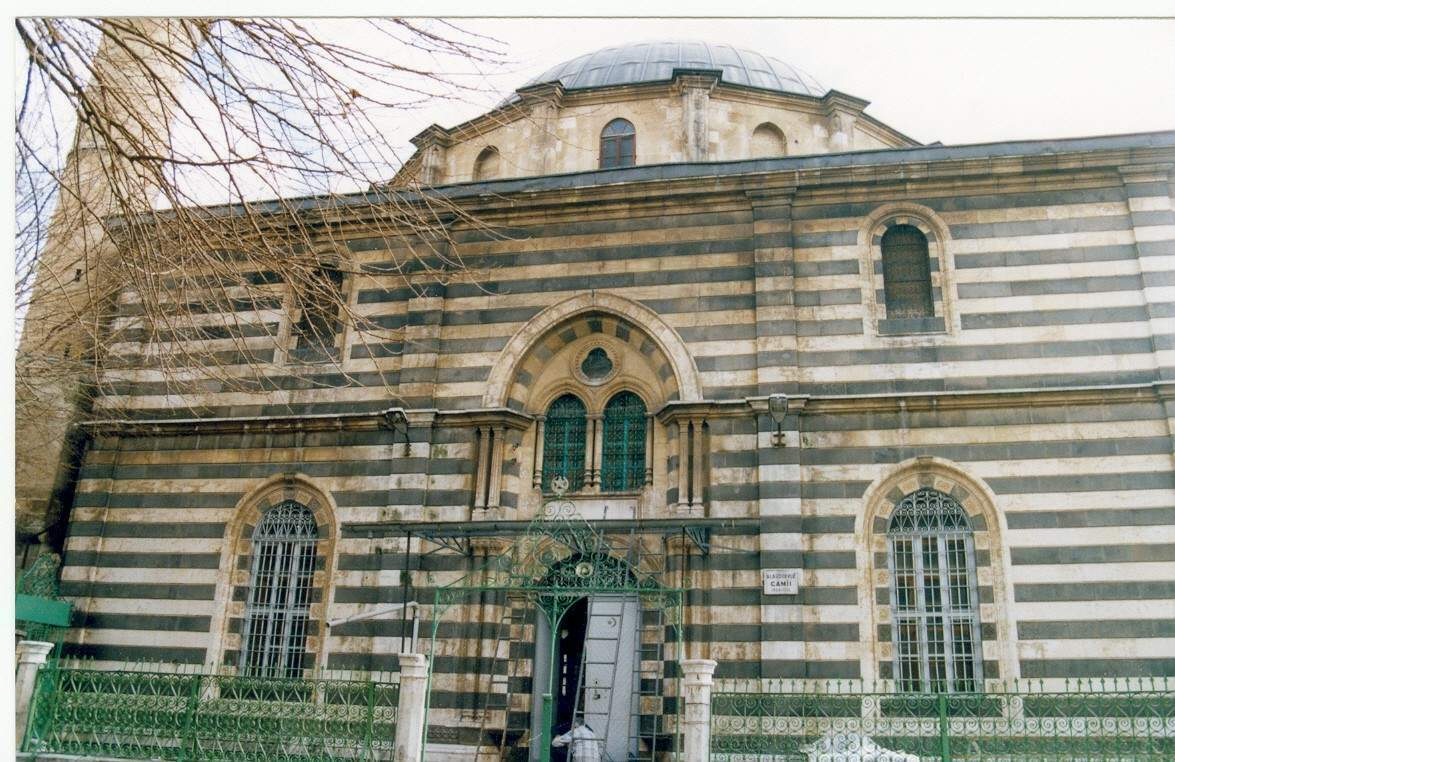 Aladdevle (Ali Dola) Camii