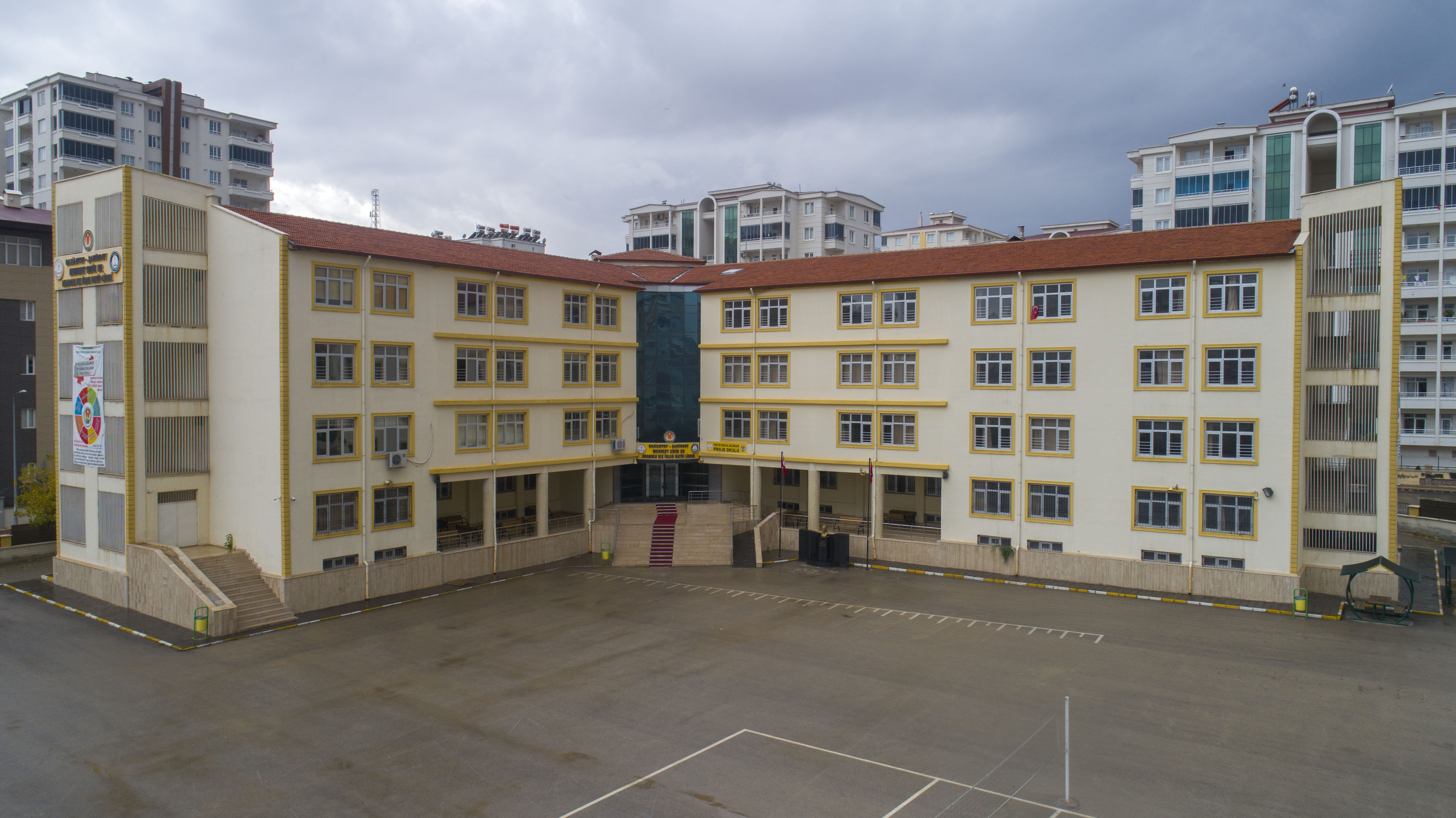 Mehmet Emin Er mamHatip Lisesi