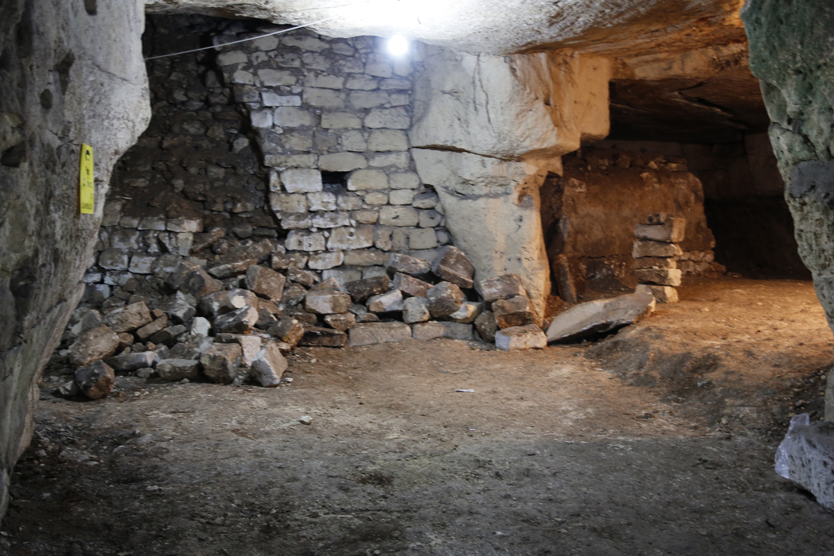 Livas ve Kastel almalar