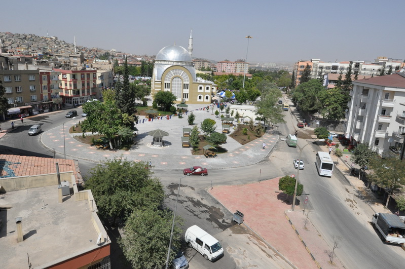Hogr Meydan Yol Geniletme