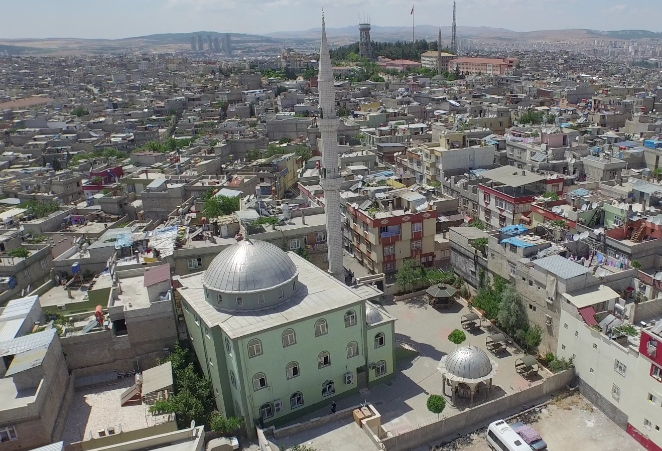 Kadir Apikolu Camii