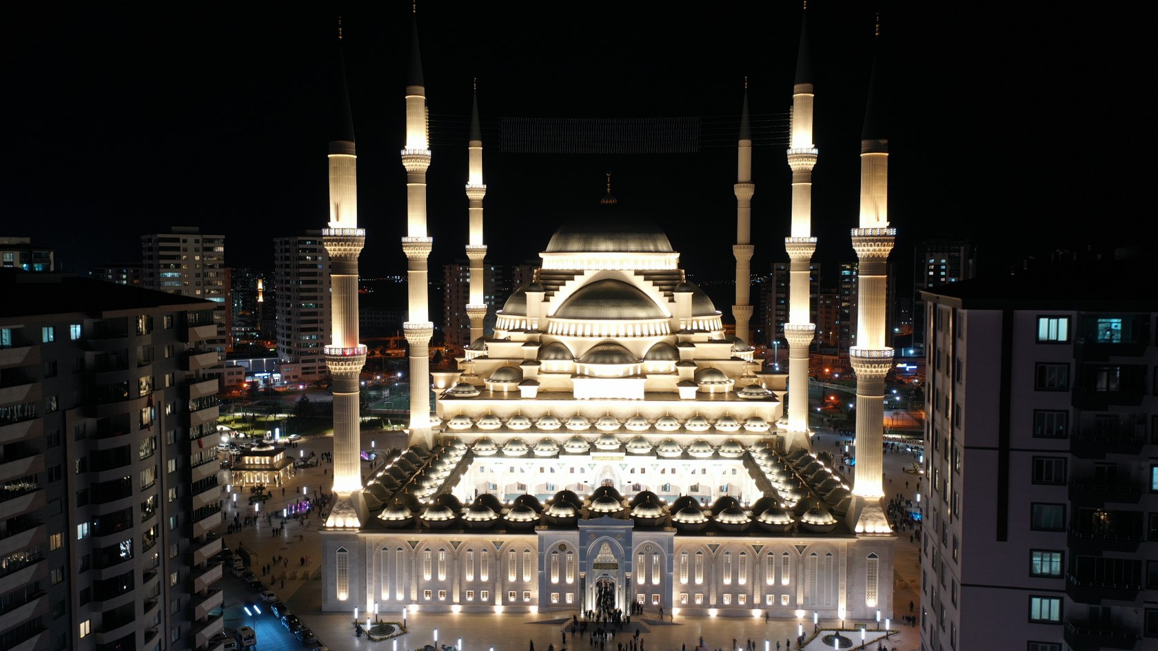 ahinbey Millet Camii