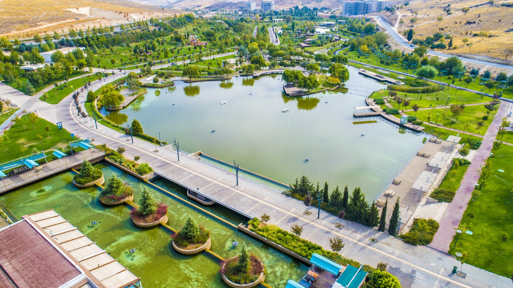 Yeilvadi Park (1.700.000 m2 Byklnde)